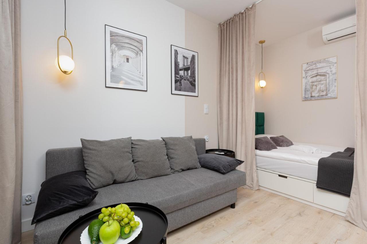 Studio Apartment Praga Targowa By Noclegi Renters Varsavia Esterno foto